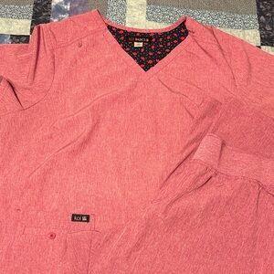 Koi Basics heathered pink Scrub Set